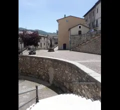Appartamenti in Vendita - Ortona dei marsi, cielo-terra in centro storico