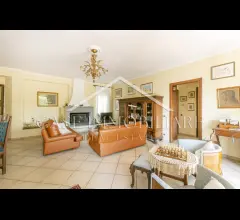 Formello_casal de ceveri, villa bilivelli con giardino