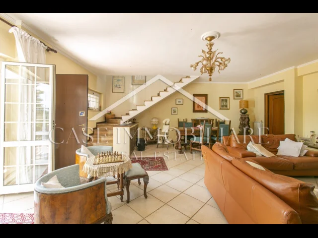 Appartamenti in Vendita - Formello_casal de ceveri, villa bilivelli con giardino