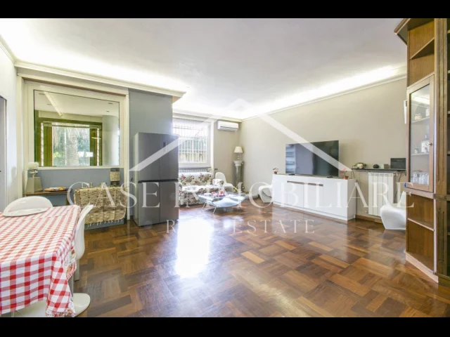 Appartamenti in Vendita - Cortina d'ampezzo immobile con giardino, veranda, box