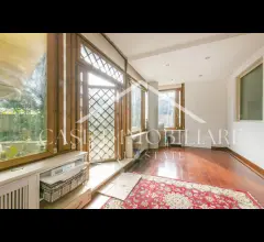 Appartamenti in Vendita - Cortina d'ampezzo immobile con giardino, veranda, box