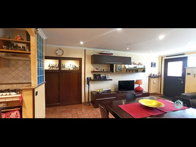 Appartamenti in Vendita - Appartamento in villa