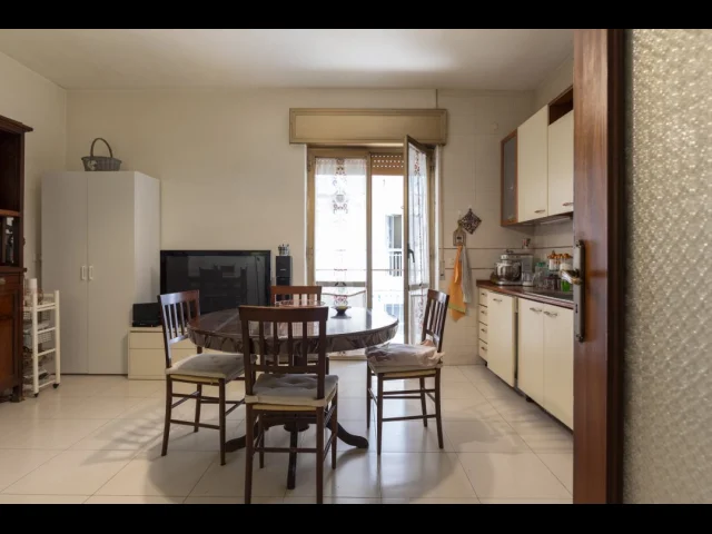 Appartamenti in Vendita - Appartamento luminoso con ampie balconate e affacci liberi