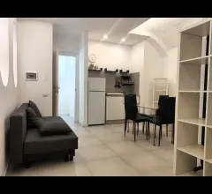 Appartamenti in Vendita - Appartamento con ingresso indipendente locato