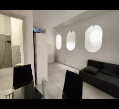 Appartamenti in Vendita - Appartamento con ingresso indipendente locato
