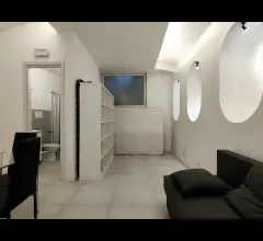 Appartamenti in Vendita - Appartamento con ingresso indipendente locato