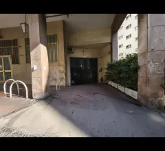 Appartamenti in Vendita - C.so v. emanuele - box auto per 2 vetture in locazione