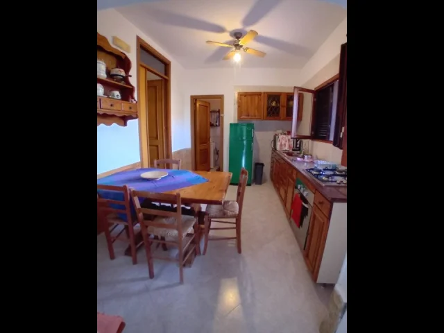 Appartamenti in Vendita - Santa croce - appartamento indipendente di 3 vani con giardino
