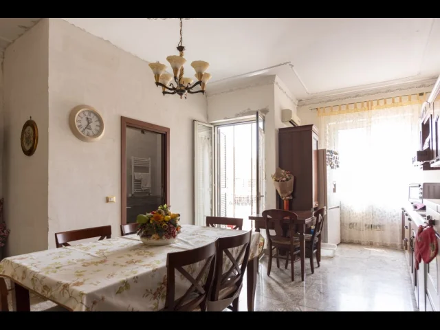 Appartamenti in Vendita - Appartamento ampio e luminoso in zona residenziale