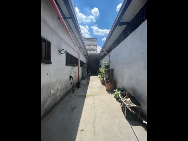 Appartamenti in Vendita - Capannone uso deposito in affitto zona san marco