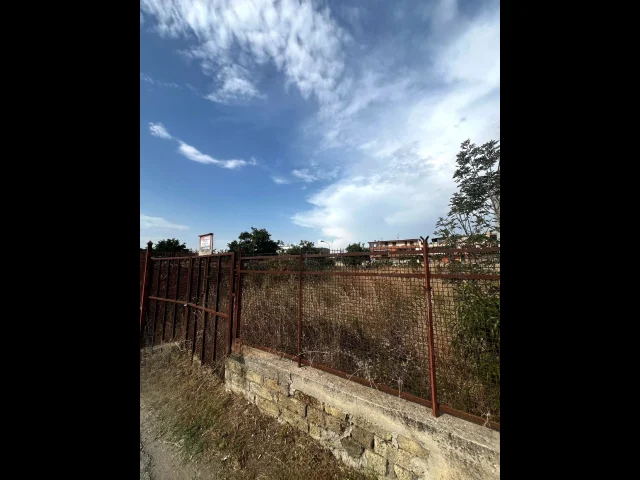 Appartamenti in Vendita - Terreno edificabile zona saggese