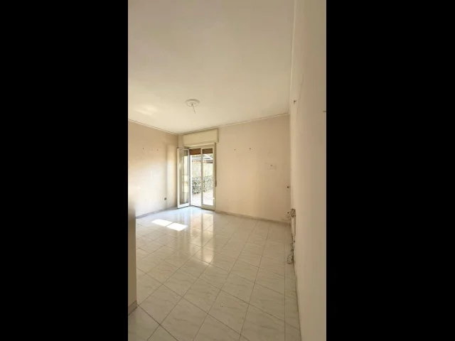 Appartamenti in Vendita - Appartamento con  ampio terrazzo in vendita