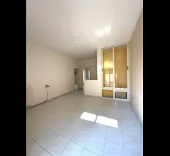 Appartamenti in Vendita - Appartamento con  ampio terrazzo in vendita