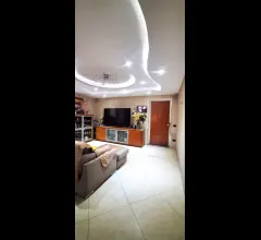Appartamenti in Vendita - Appartamento con terrazzo e  box auto