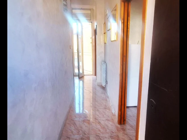 Appartamenti in Vendita - Appartamento con  ampio terrazzo