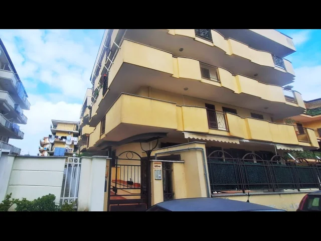 Appartamenti in Vendita - Orta di atella (ce) - appartamento con ampio balcone e box