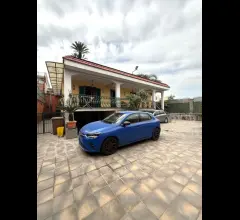 Appartamenti in Vendita - Elegante villa in vendita a casoria  -  via tevere