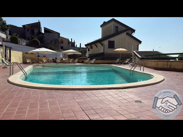 Appartamenti in Vendita - Casa semi-indipendente a roccamonfina in parco con piscina