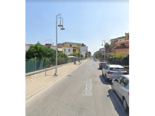 Ampio studio professionale in zona centrale ad acerra