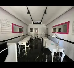 Locale commerciale ristrutturato in pieno centro al vomero