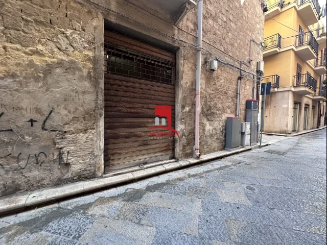 Appartamenti in Vendita - Locale commerciale centro storico trapani