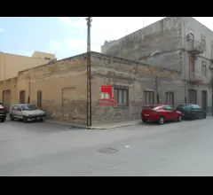 Casa a solo con giardino trapani