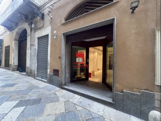 Appartamenti in Vendita - Locale commerciale zona centro storico trapani