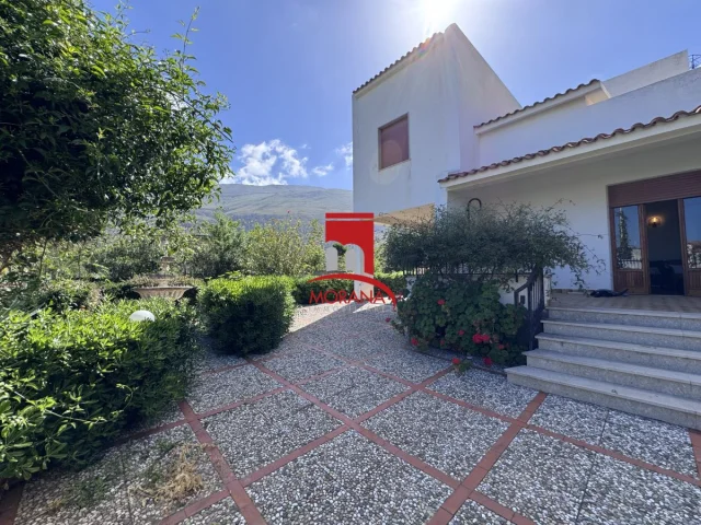 Appartamenti in Vendita - Villa indipendente san vito lo capo zona castelluzzo