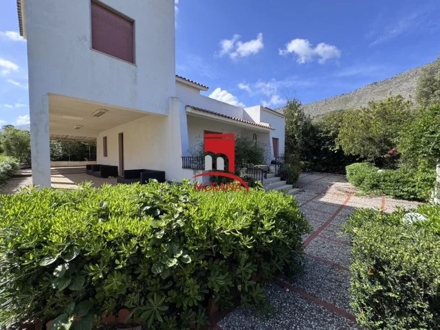 Appartamenti in Vendita - Villa indipendente san vito lo capo zona castelluzzo