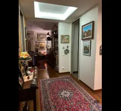Vendesi appartamento zona piazza della rinascita