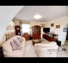 Appartamenti in Vendita - Vendesi casale con terreno giuliano teatino (ch)