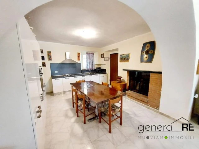 Appartamenti in Vendita - Vendesi casale con terreno giuliano teatino (ch)