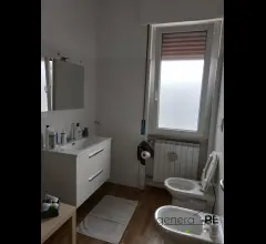 Appartamenti in Vendita - Ampio trilocale