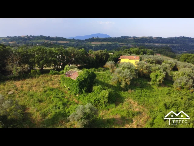 Casale in pietra con terreno