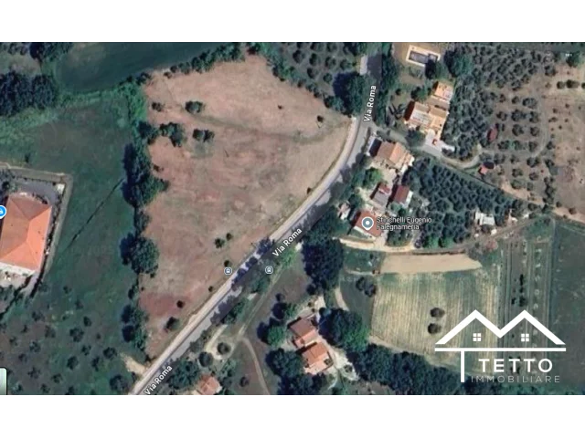 Appartamenti in Vendita - Terreno edificabile per m.q. 1900 ca. di costruzione