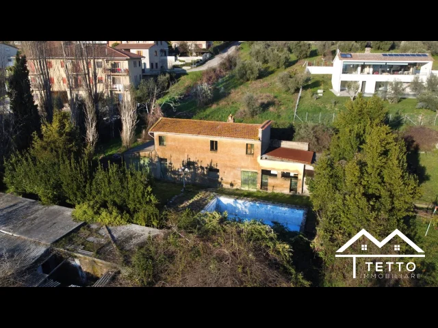 Cantalupo in sabina - casale con giardino e piscina