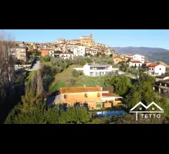 Appartamenti in Vendita - Cantalupo in sabina - casale con giardino e piscina