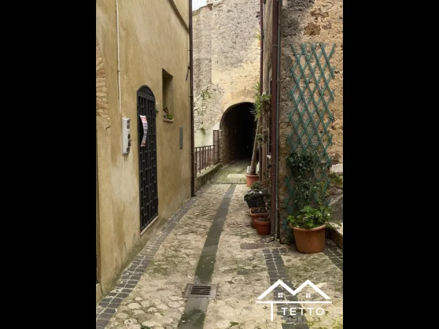 Appartamenti in Vendita - Appartamento in centro storico