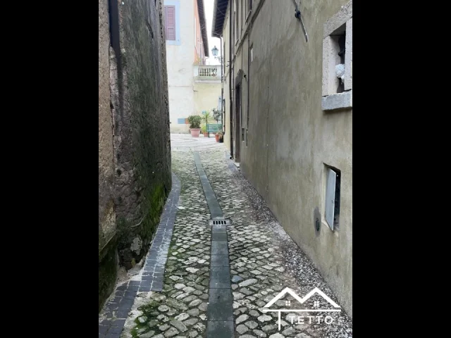 Appartamenti in Vendita - Appartamento in centro storico