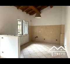 Appartamenti in Vendita - Poggio mirteto - semindipendente piano terra con garage