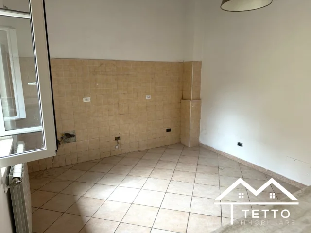 Appartamenti in Vendita - Poggio mirteto - semindipendente piano terra con garage