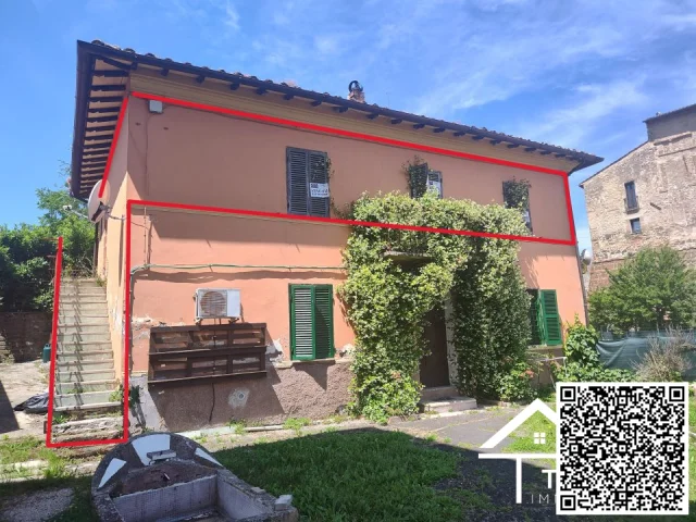 Appartamenti in Vendita - Appartamento in piazza