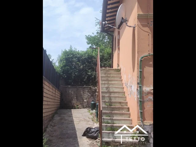Appartamenti in Vendita - Appartamento in piazza