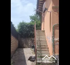 Appartamenti in Vendita - Appartamento in piazza