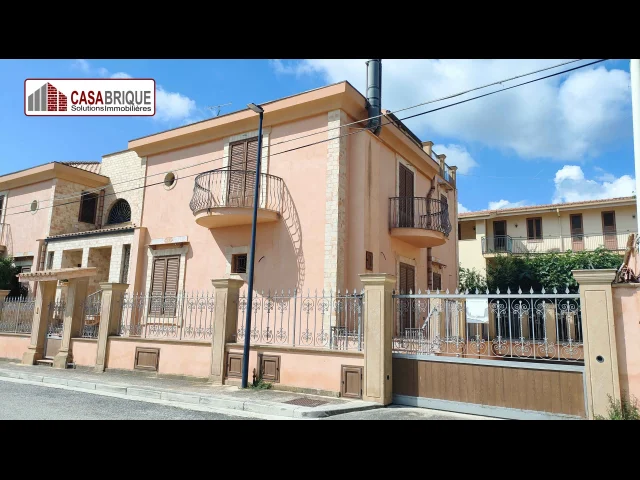 Appartamenti in Vendita - Villa bifamiliare in zona residenziale a casteldaccia
