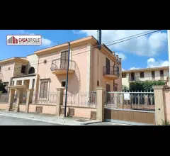 Appartamenti in Vendita - Villa bifamiliare in zona residenziale a casteldaccia