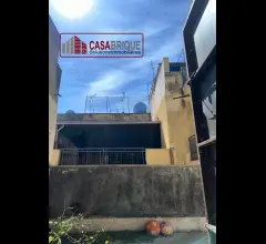 Palazzina indipendente totalmente da ristrutturare, bagheria