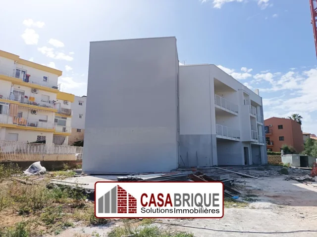 Appartamenti in Vendita - Appartamento secondo piano con terrazzo a santa flavia
