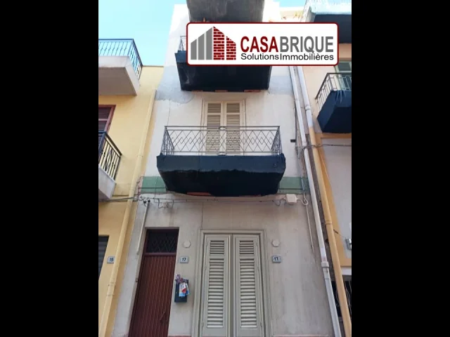 Appartamenti in Vendita - Palazzina da ristrutturare in vendita a bagheria