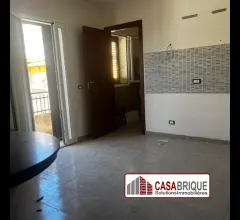 Appartamenti in Vendita - Appartamento ristrutturato con terrazzo vista mare ad aspra